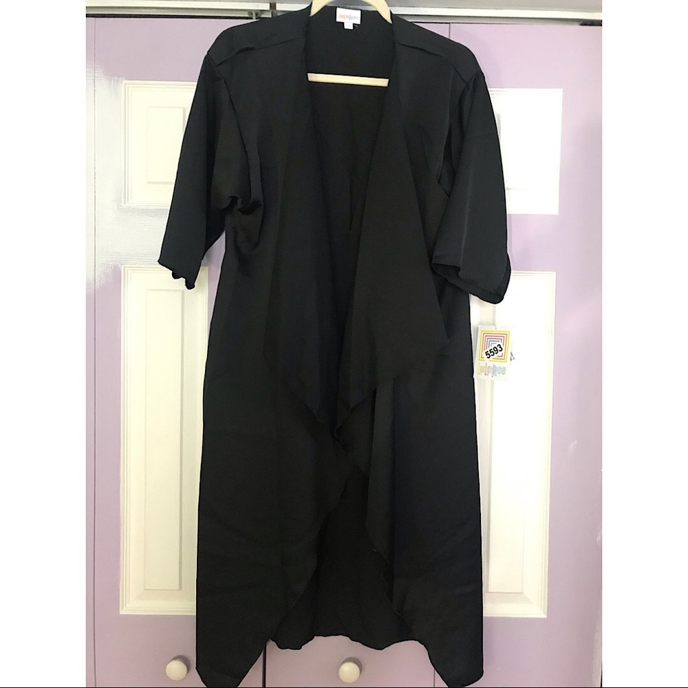 NWT LuLaRoe Solid Black Shirley Kimono, size S